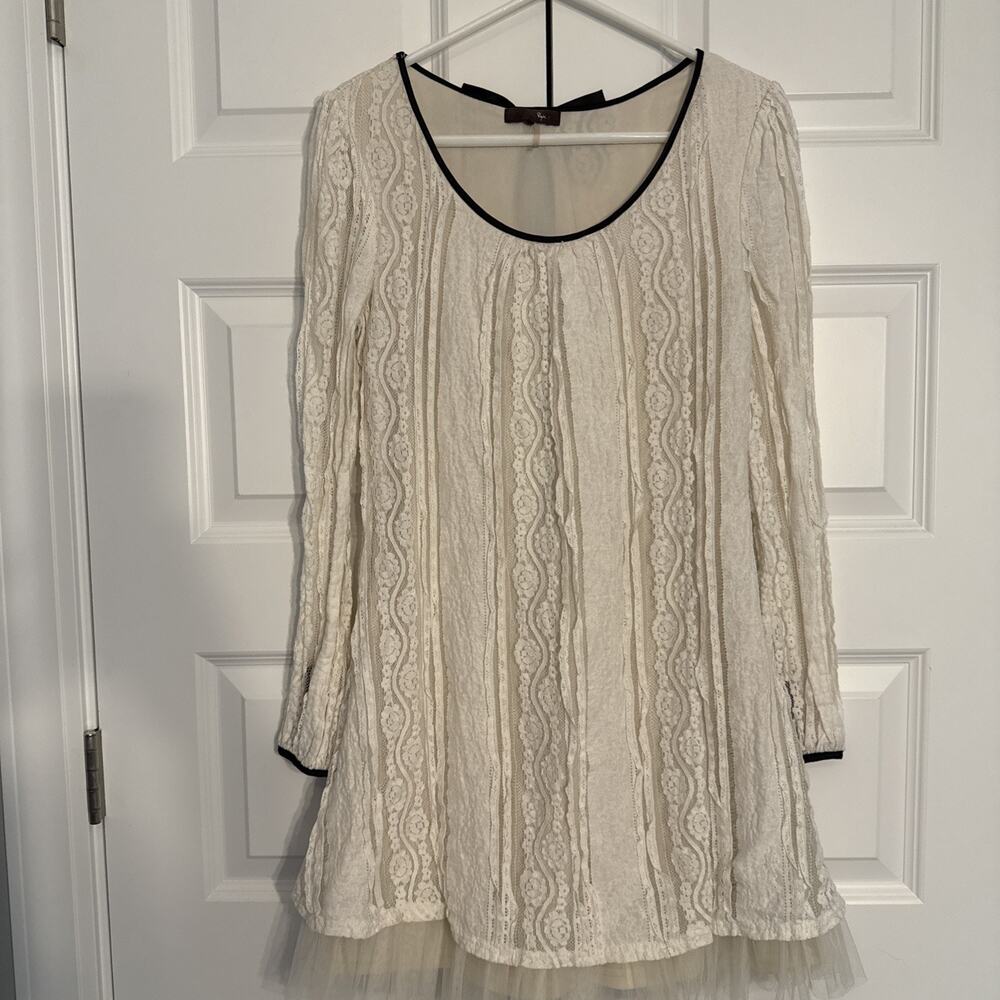 Ryu Long Sleeve Lace Ivory Dress Bows Down The Back Dollhouse Look Medium